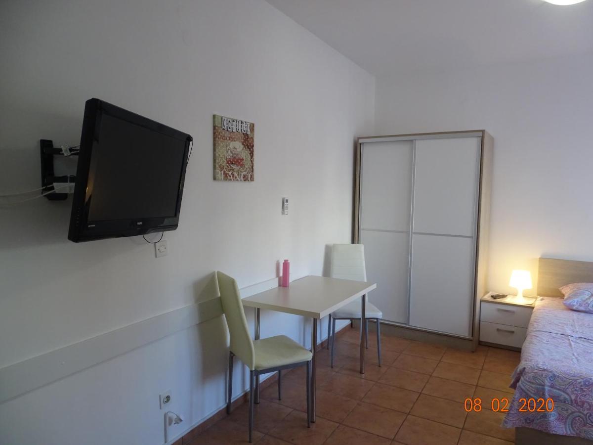 Apartments Antea & Magdalena 피로바츠 외부 사진